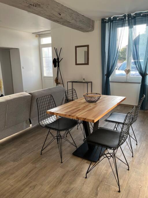 Appartement Centre De Guecelard Экстерьер фото