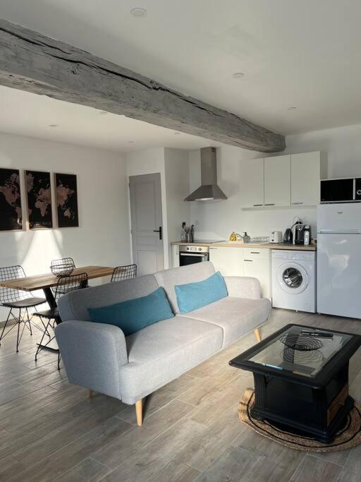 Appartement Centre De Guecelard Экстерьер фото